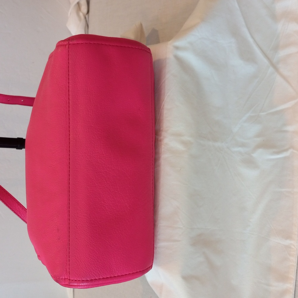 Handbag - Picture 4 of 16